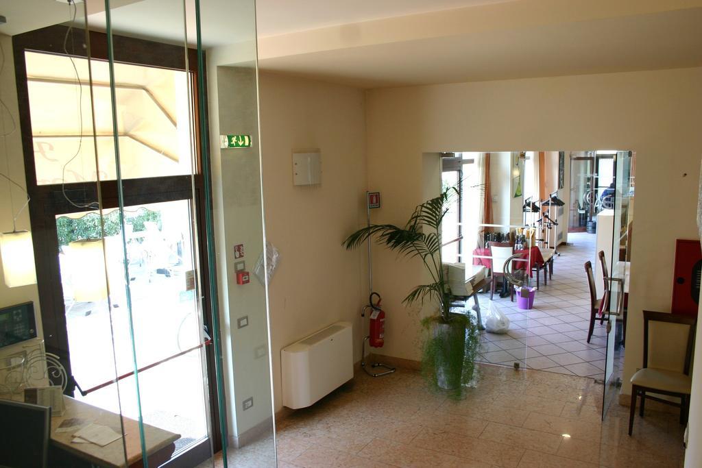 Hotel Moro Freoni San Pietro in Cariano Eksteriør billede